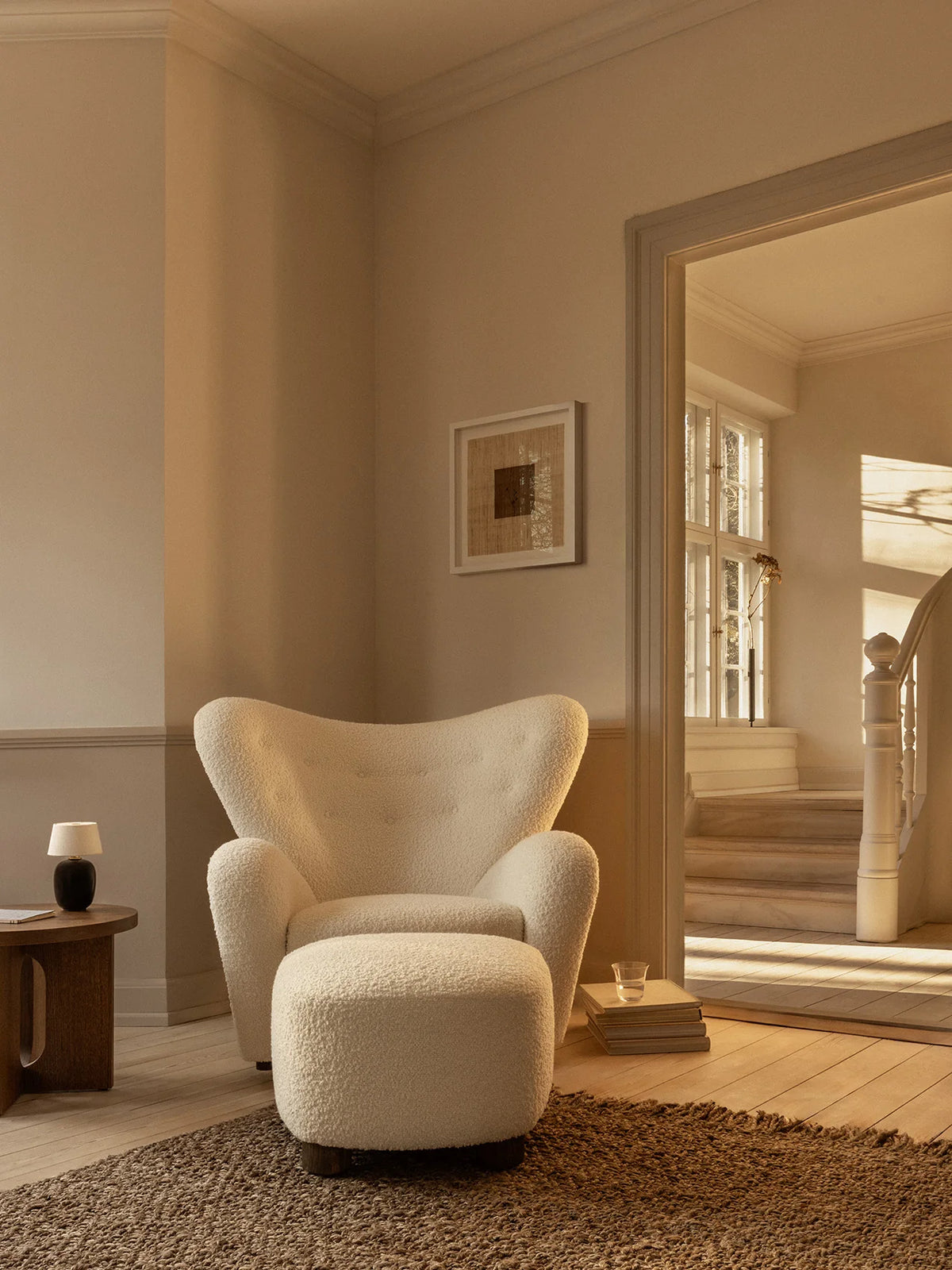 Audo Copenhagen, The Tired Man, Lounge-Sessel, Textil