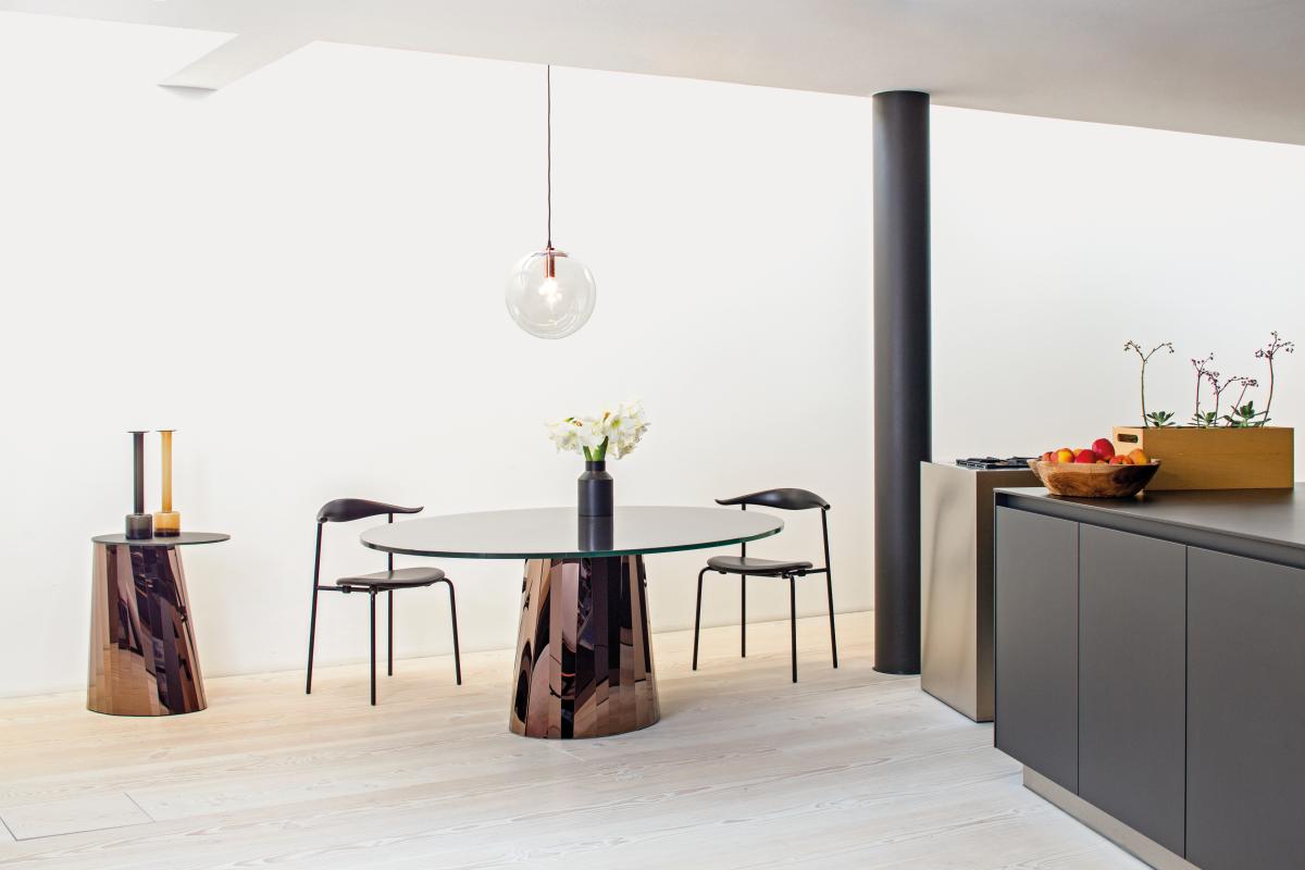 ClassiCon, Pli-Tisch