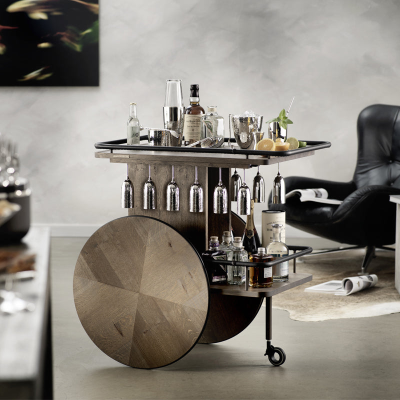 Robbe & Berking Barwagen aus Eiche mit Hängevorrichtung für Champagnerkelche und Cocktailschalen.