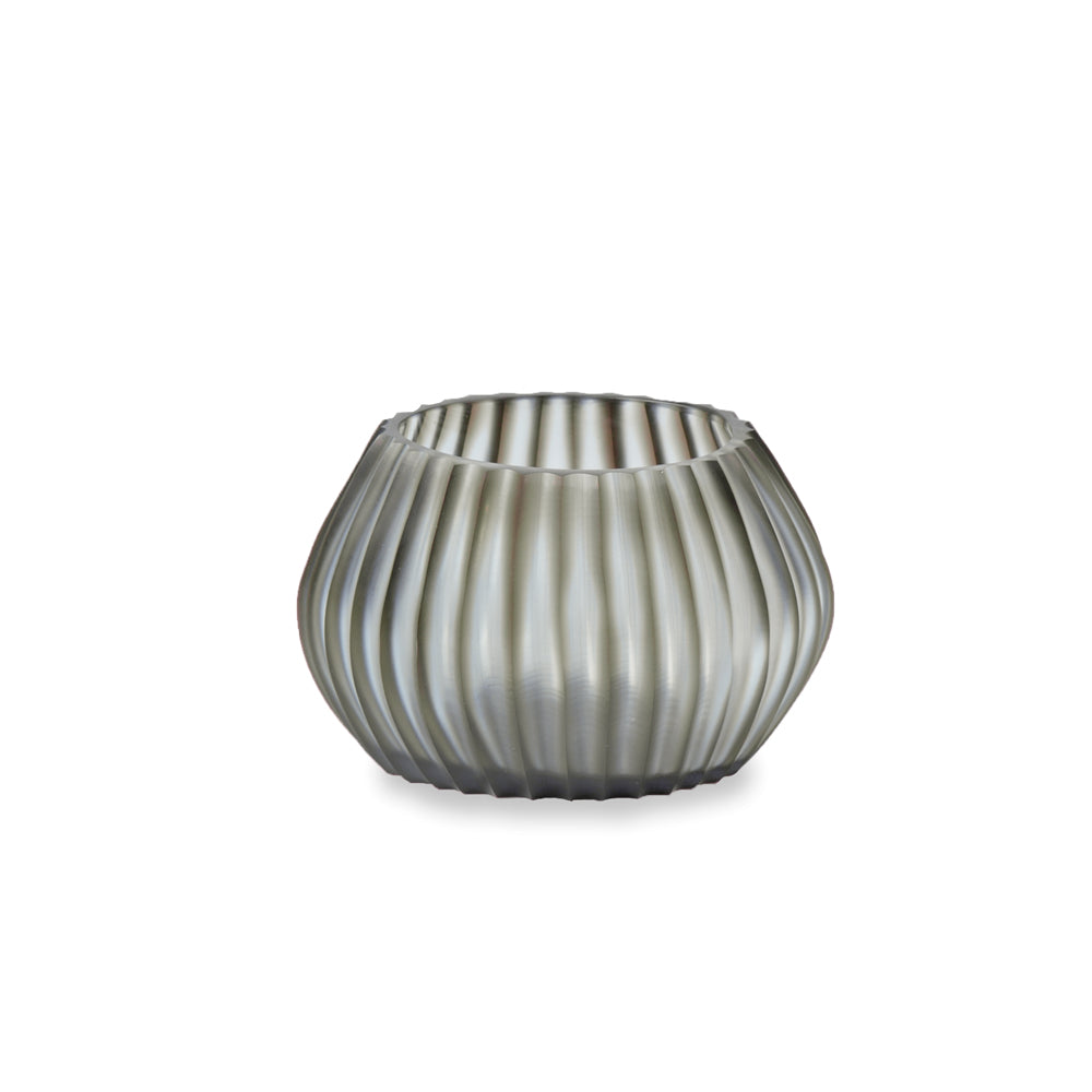 Guaxs Nagaa Windlicht in Smokey Grey.