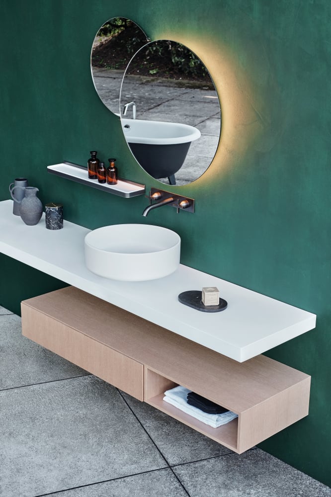 Tablett und Becher aus Marmor von Agape