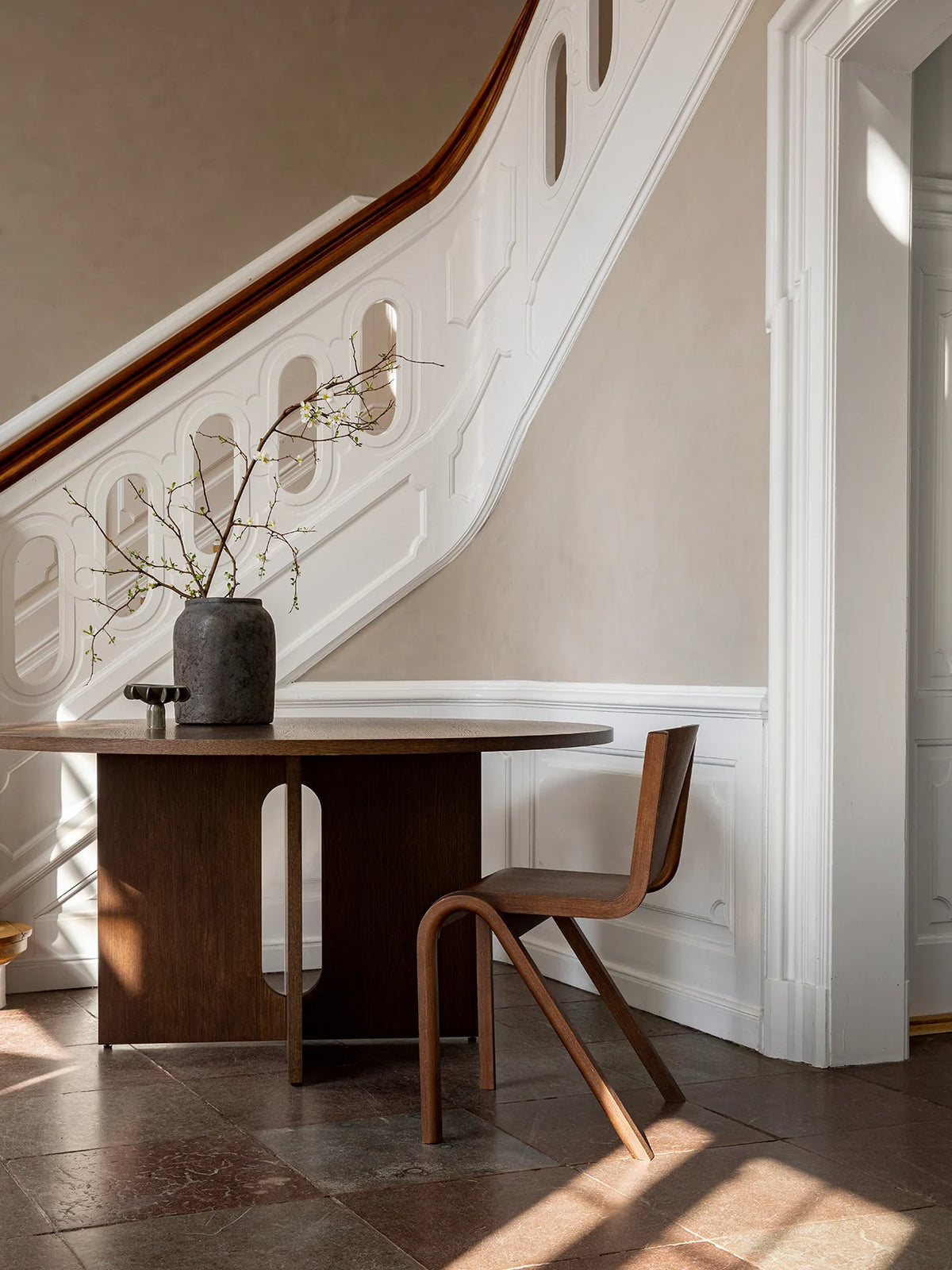 Audo Copenhagen, Androgyne Tisch, rund