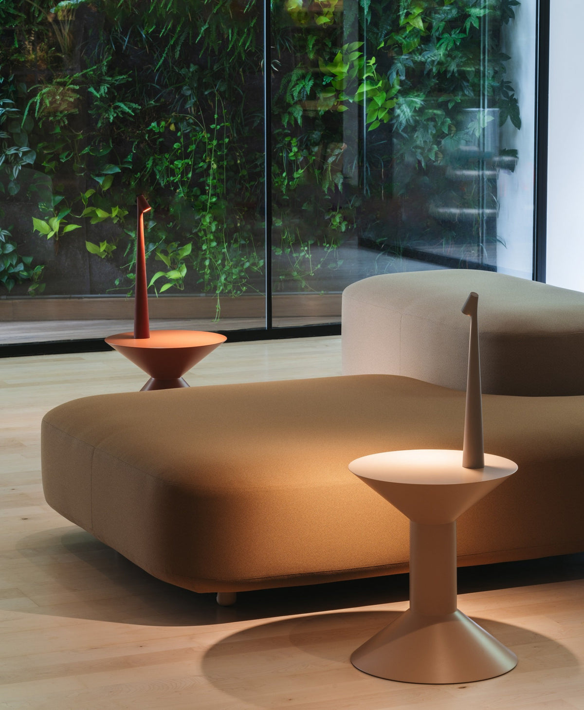 Vibia Africa Tischlampe 5580